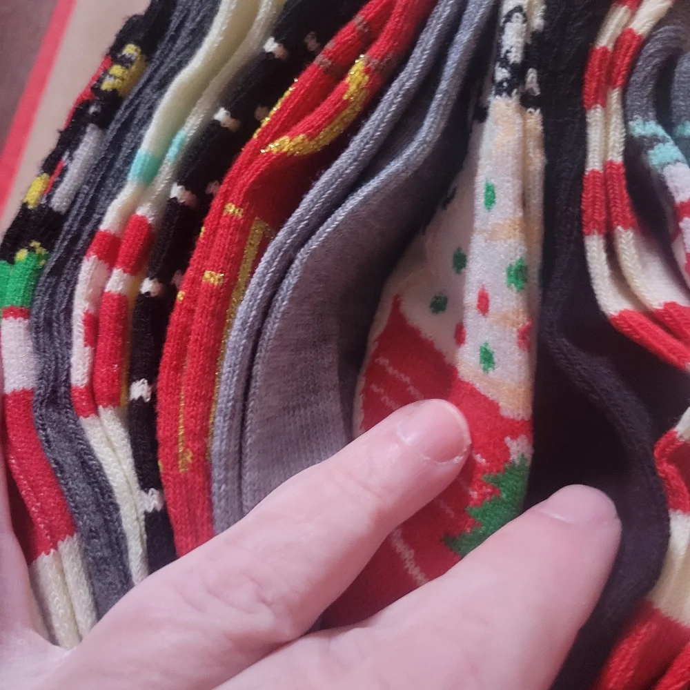 10 Pairs Womens NEW Christmas Socks  Womens Stocking Stuffer No Shows‎ A15